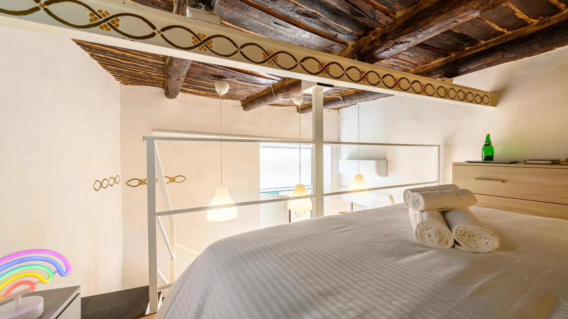 El Barrio In Bed Apartment Naples Italy