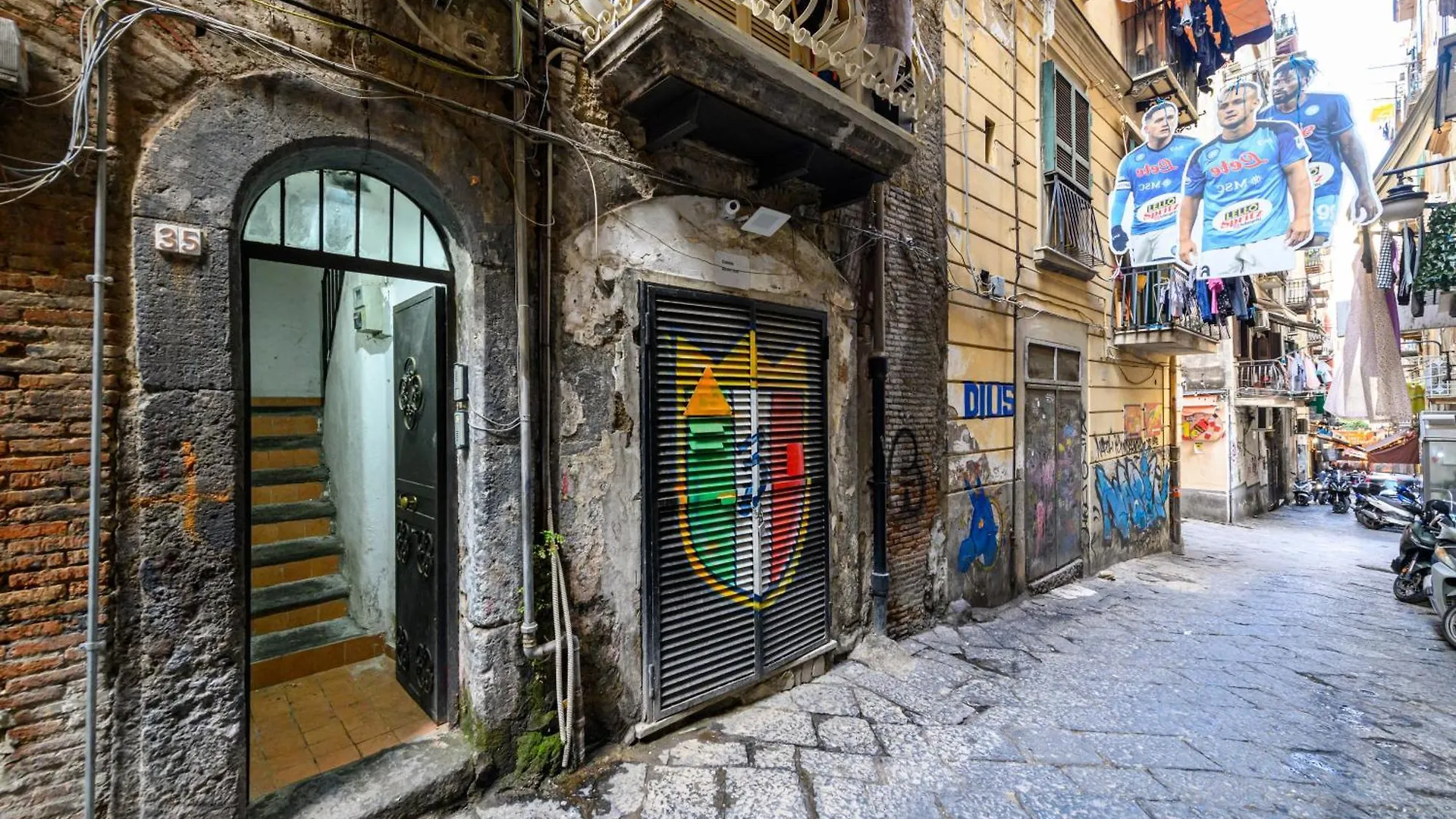 El Barrio In Bed Apartment Naples Italy